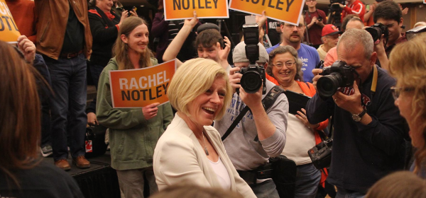 A rally held in the Calgary-Varisty constituency for NDP leader Rachel Notley attracted hundreds of Calgarians on May 2, 2015.