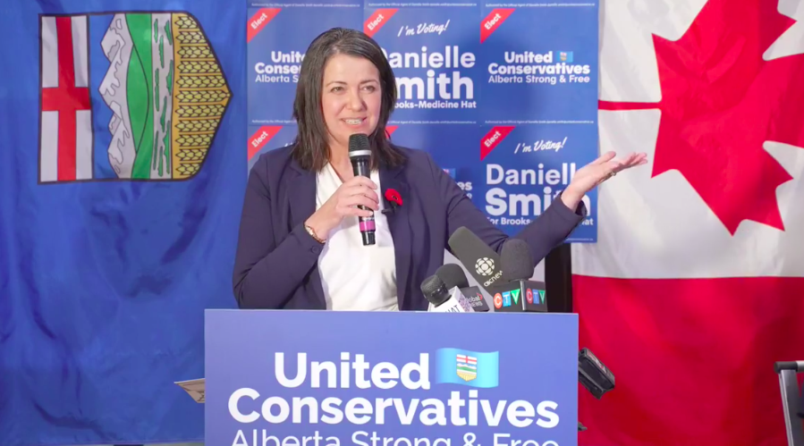 Premier Danielle Smith delivers her victory speech on November 8, 2022 after winning the Brooks-Medicine Hat by-election (source: Danielle Smith/Facebook)