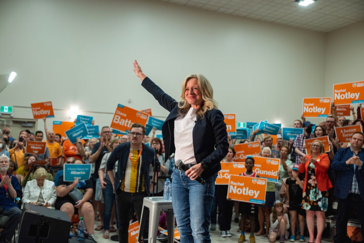 NDP leader at a campaign rally in south Calgary (source: Rachel Notley / Facebook)